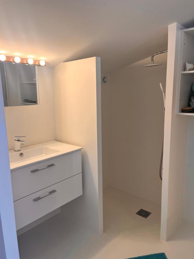 Belle Chambre Spacieuse, Tropezienne, Vue Remparts, Clim, Parking Aigues-Mortes Extérieur photo